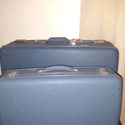 American Tourister Luggage Set