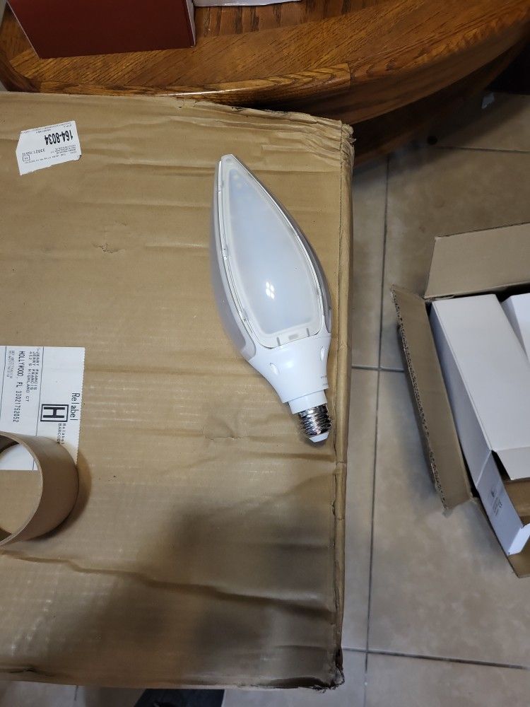 Led Shop Lights 4 Pack New .36 Watt .very Bright White