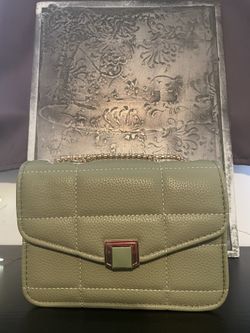 BRAND NEW ORANGE CHAIN STRAP CROSSBODY PURSE 