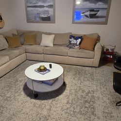 L-shaped couch/sofa 128"x110"