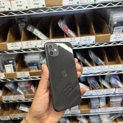 iPhone 11 64GB Unlocked – Great Condition 🔥