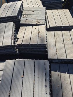 Interlocking deck tiles 1000 pieces