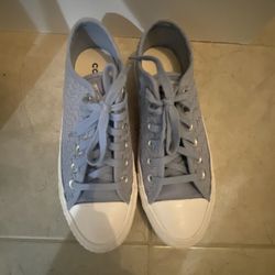 Women’s Chuck Taylor Converse