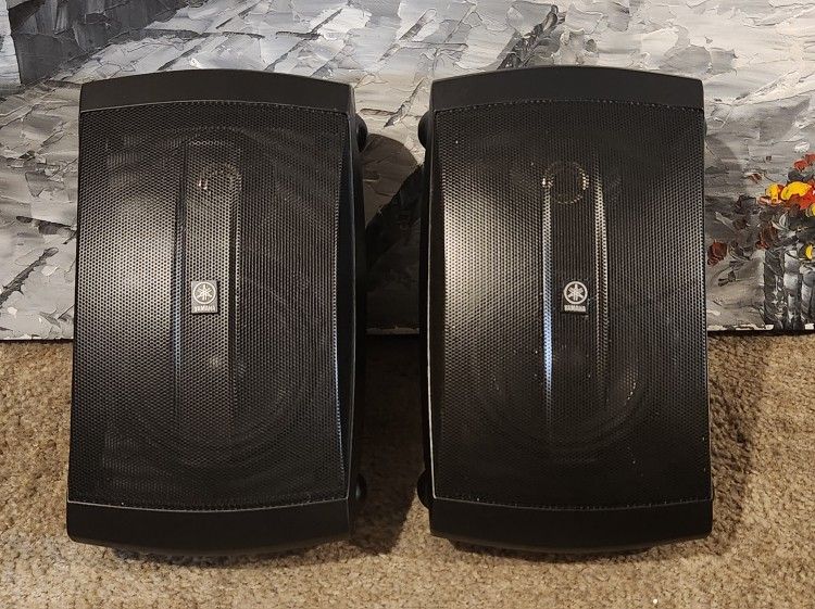 Yamaha NS AW150 indoor/outdoor speakers