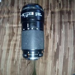 Nikon AF Nikkor 70-210mm 1:4