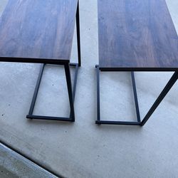 😀Two Brown End Tables😀