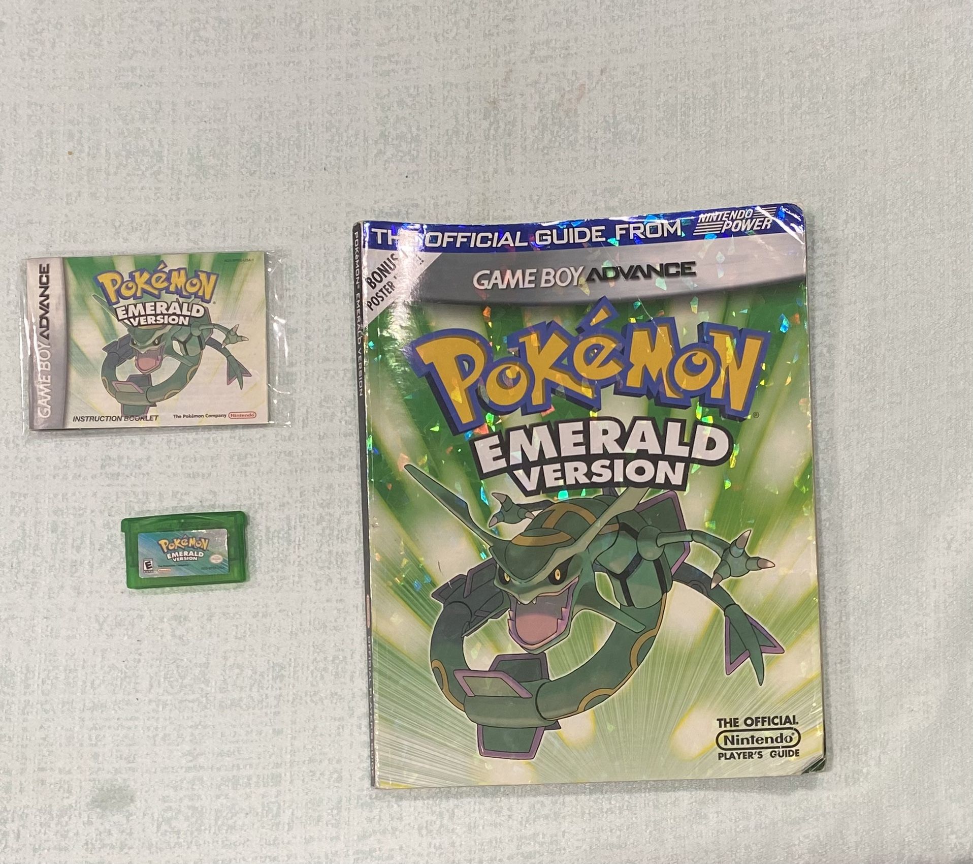 Pokemon Emerald With Player Guide And Manual