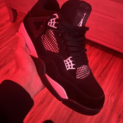 Jordan 4 white thunder