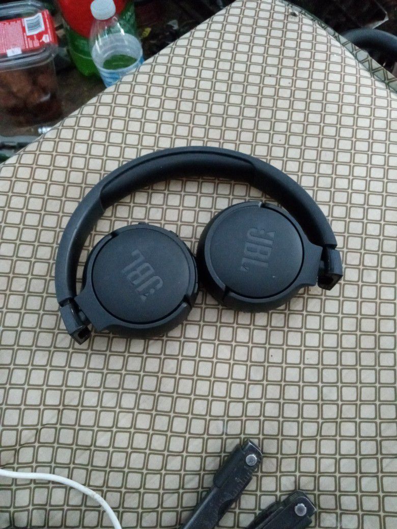 JBL TUNE 600BTNC - Noise Cancelling On-Ear Wireless Bluetooth Headphone - Black