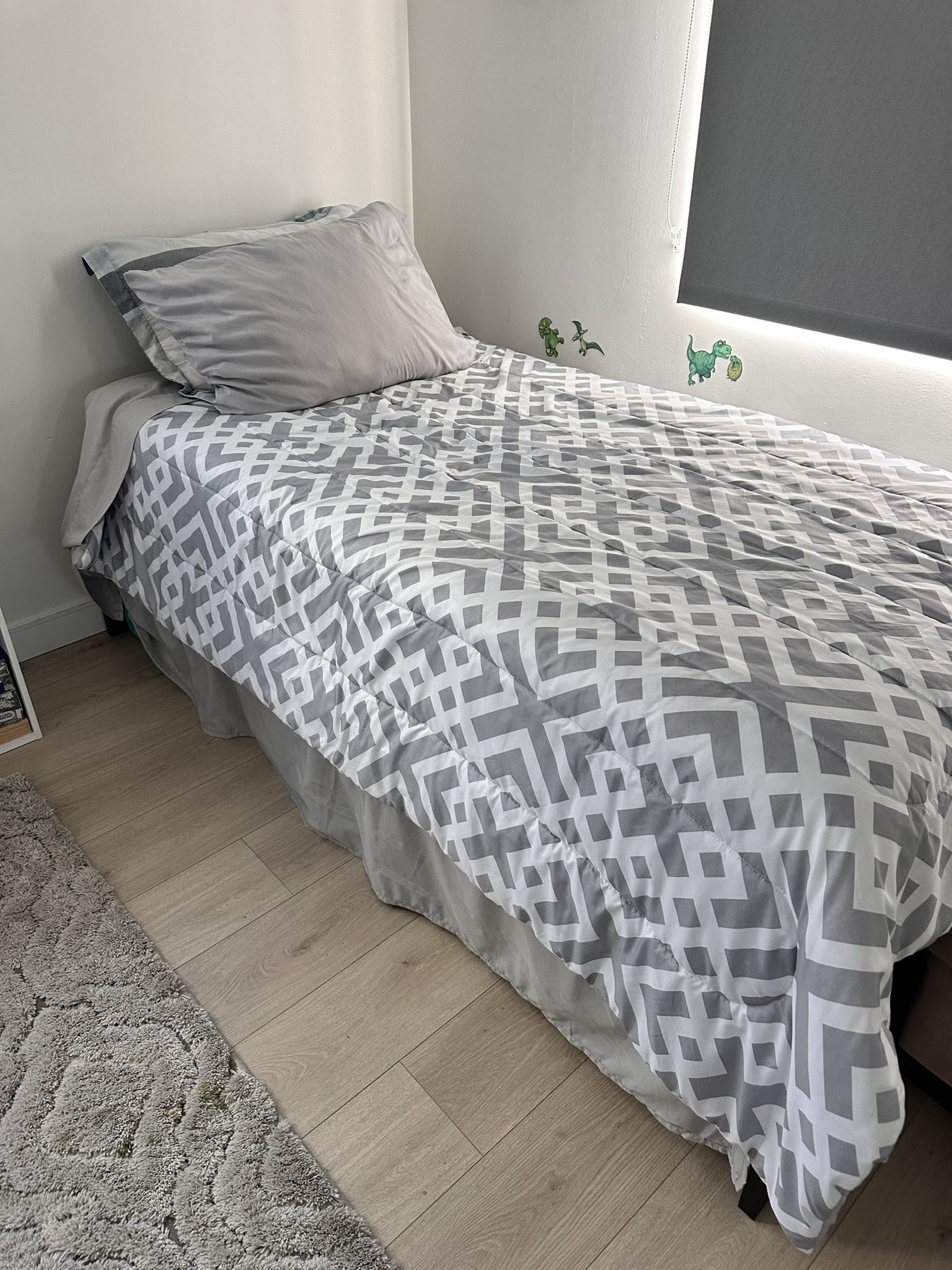 Twin Bed