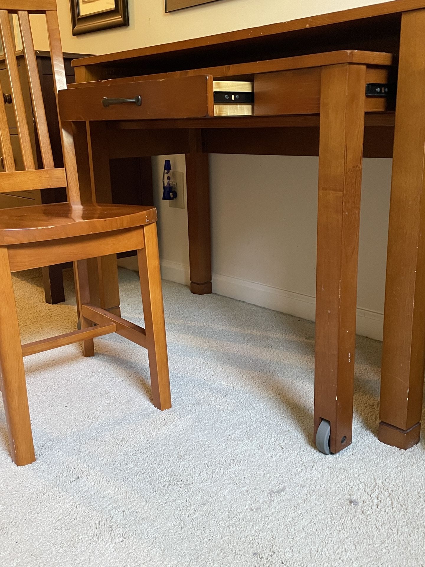 Desk (expandable) And Chair