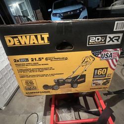 DeWalt battery pack lawnmower