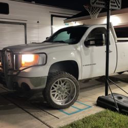 2008 GMC SIERRA 2500 Gasoline