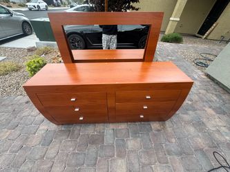 Beautiful dresser for sale