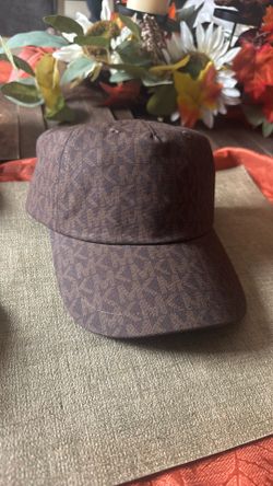 Micheal Kors Hat