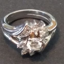 14k White Gold Diamond Ring 