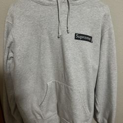 Supreme Hoodie
