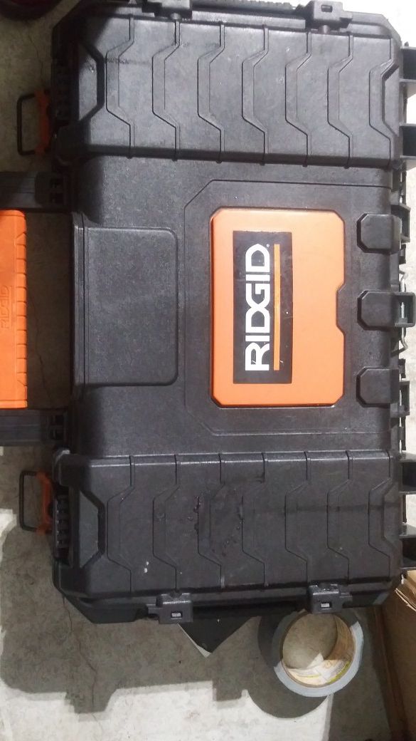 Ridgid drill set hammerdrill and impact drill with 2 4amps and charger