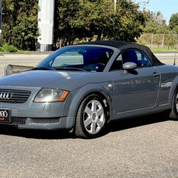 Audi  tt. 2002 