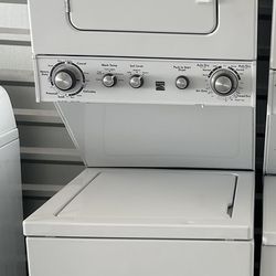 24’’ Kenmore Stackable Washer And Dryer 