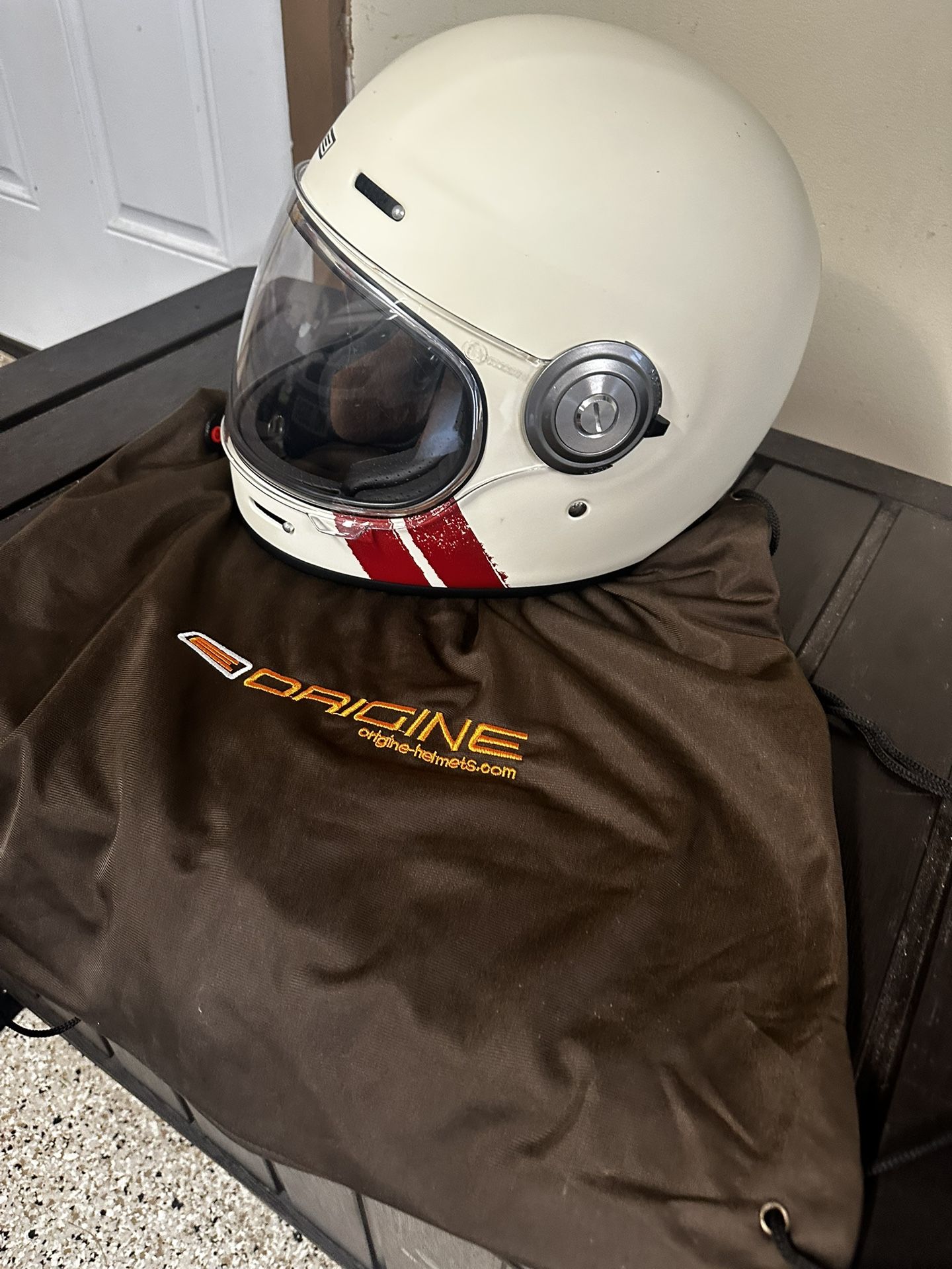 Origine Helmet men’s size large