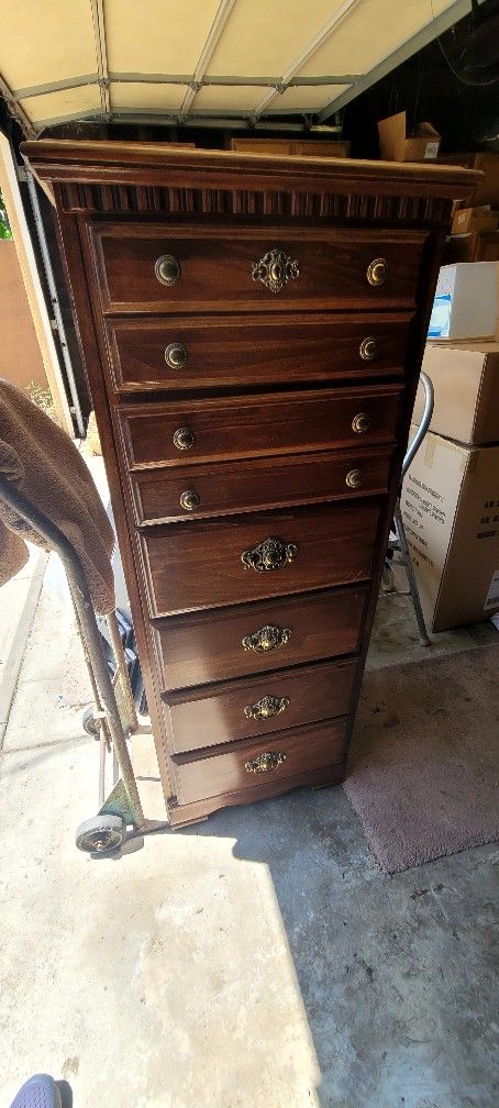 Bedroom narrow dresser