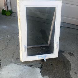 Windows 3= 36 Inch X24 Inch  1=0.61 meters 24x 36 4 Windows 