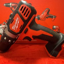 Brand New 2025 Milwaukee M18 18V Lithium-Ion Cordless 1/2 in. Drill Driver