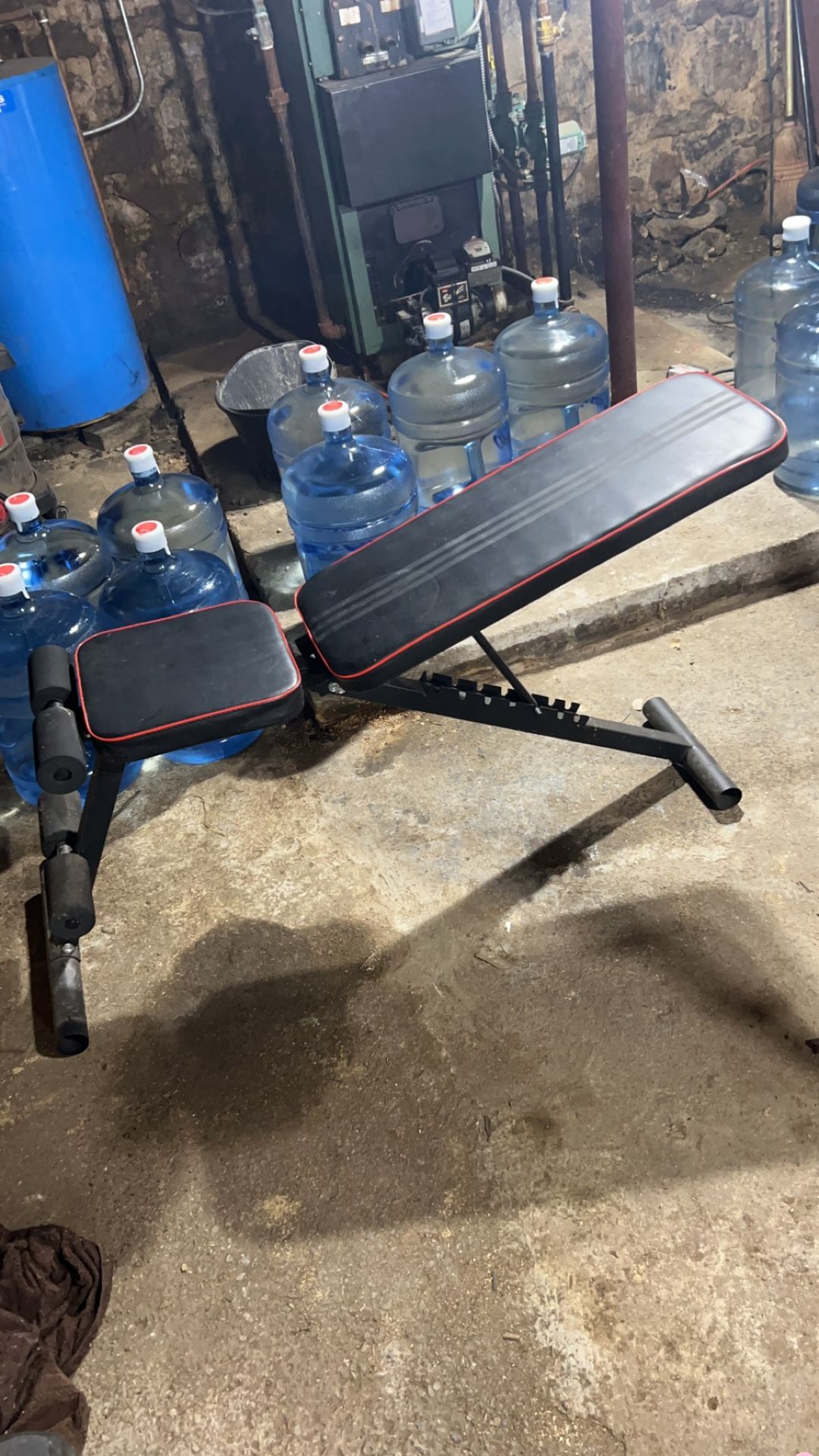 Adjustable workout bench 