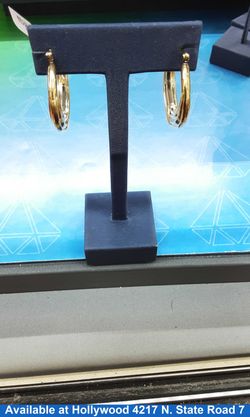 Hoop Earrings - Yellow Gold 10k (.417) 4.1 grams