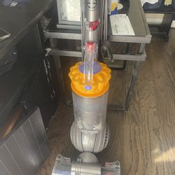Dyson Vacuum 
