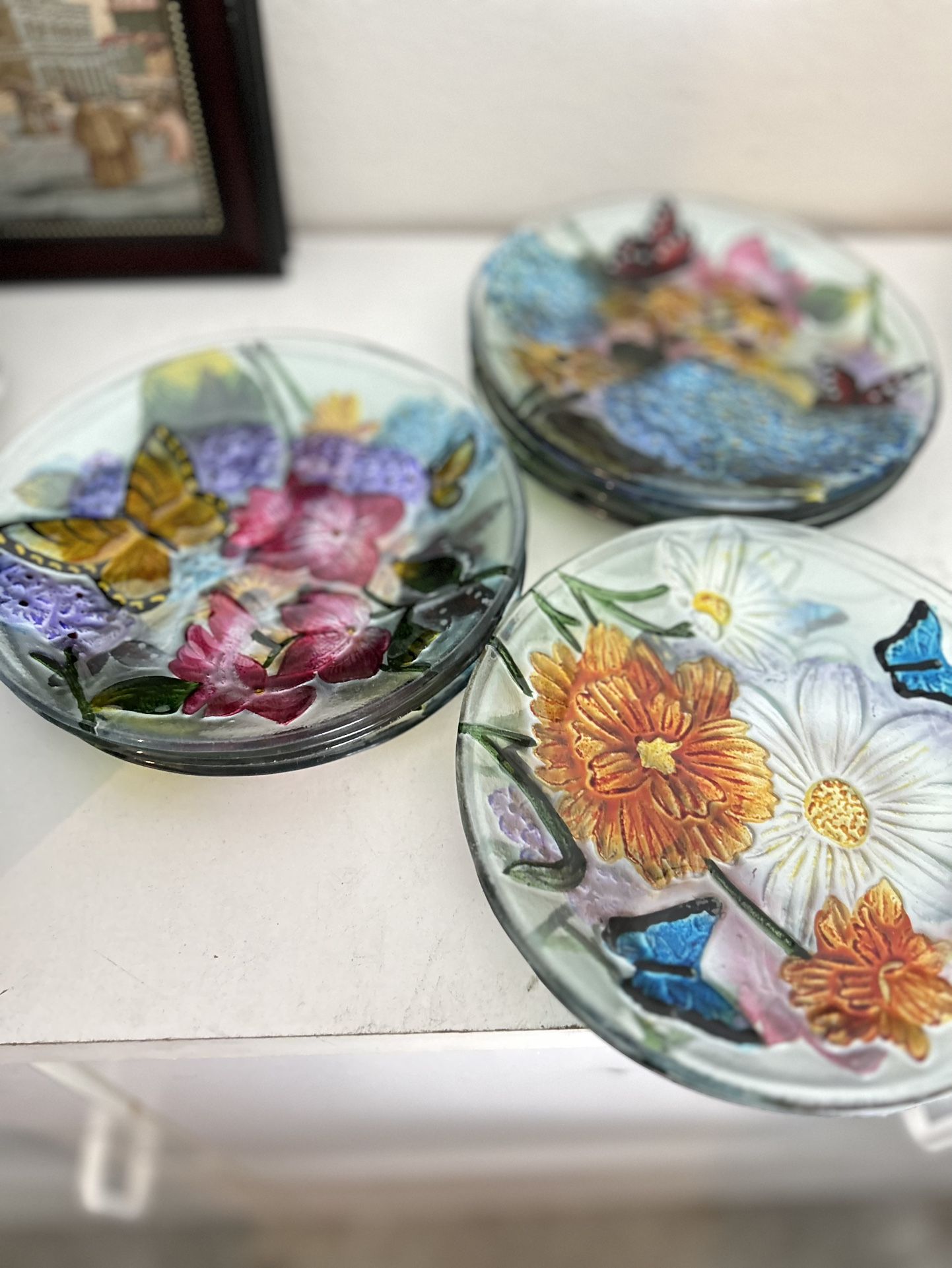 10 Beautiful Decorated With Flowers And Butterflies Transparent Glass Plates