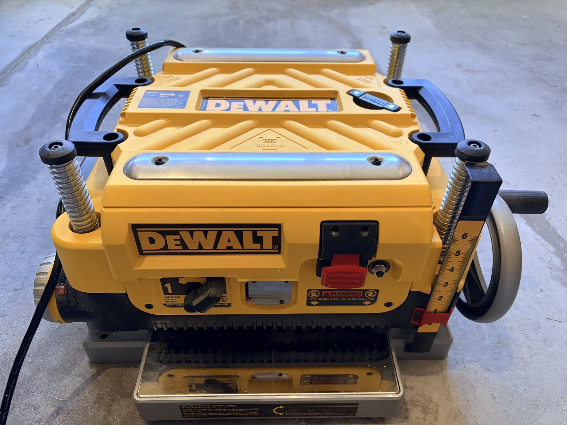 Dewalt 13 Inch 15 Amp Planer