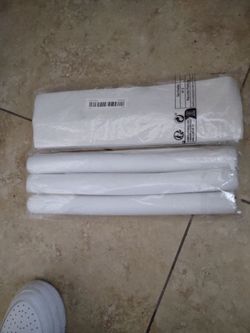 Door crack cover