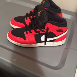 Jordan 1’s Mid