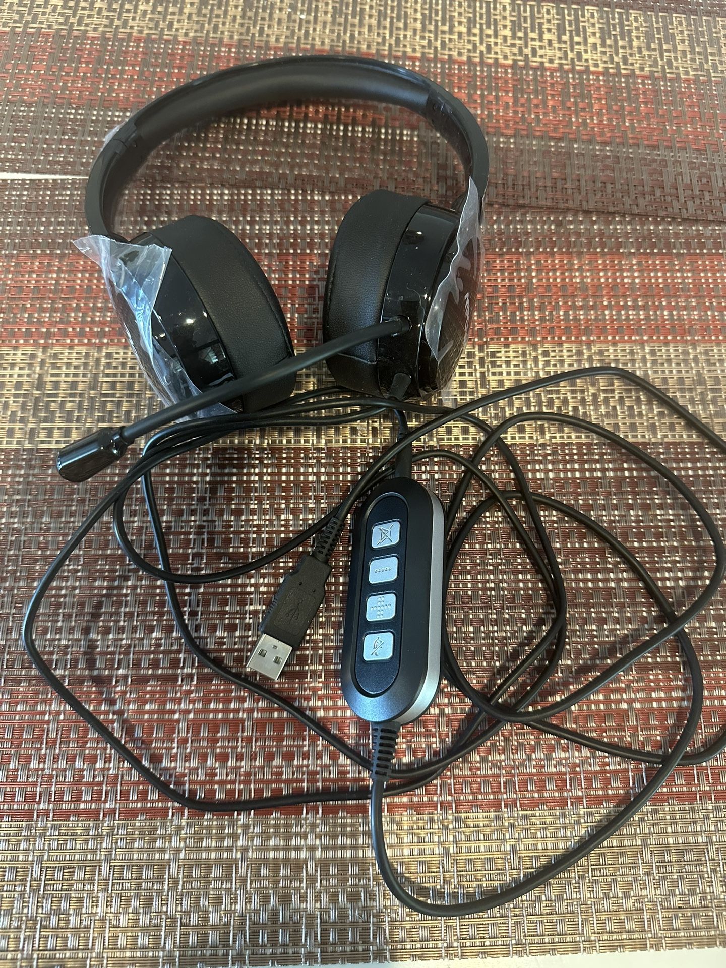 USB Headset with Microphone for PC Laptop, JabNecter 3.5mm Headphones with Microphone Noise Canceling & Volume Control, Computer Headset with Mute&Sid