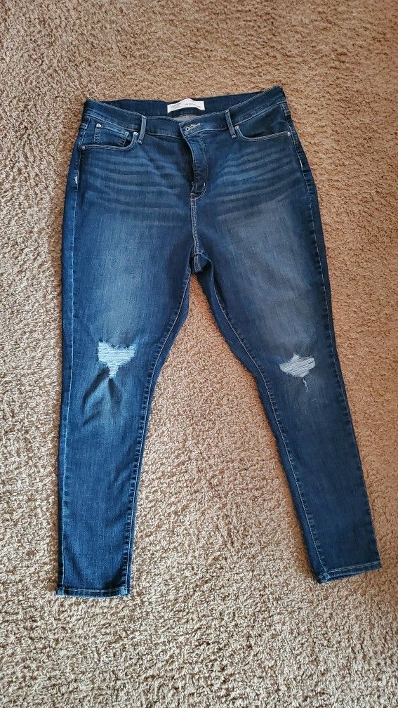 Levi Strauss High Rise Super Skinny  Nwot