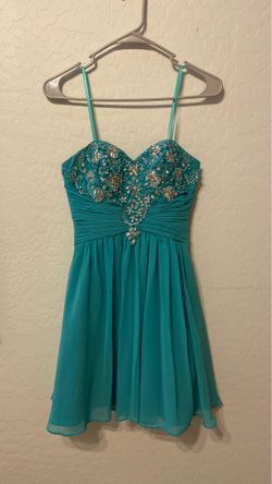 Blue strapless homecoming dress