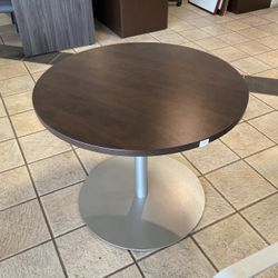 Round Break Or Dining Table 