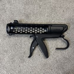 Tajima Caulk Gun with Blade-Shaped Sliding Rod - 360 Rotating Mounting Hook - CNV-100BC