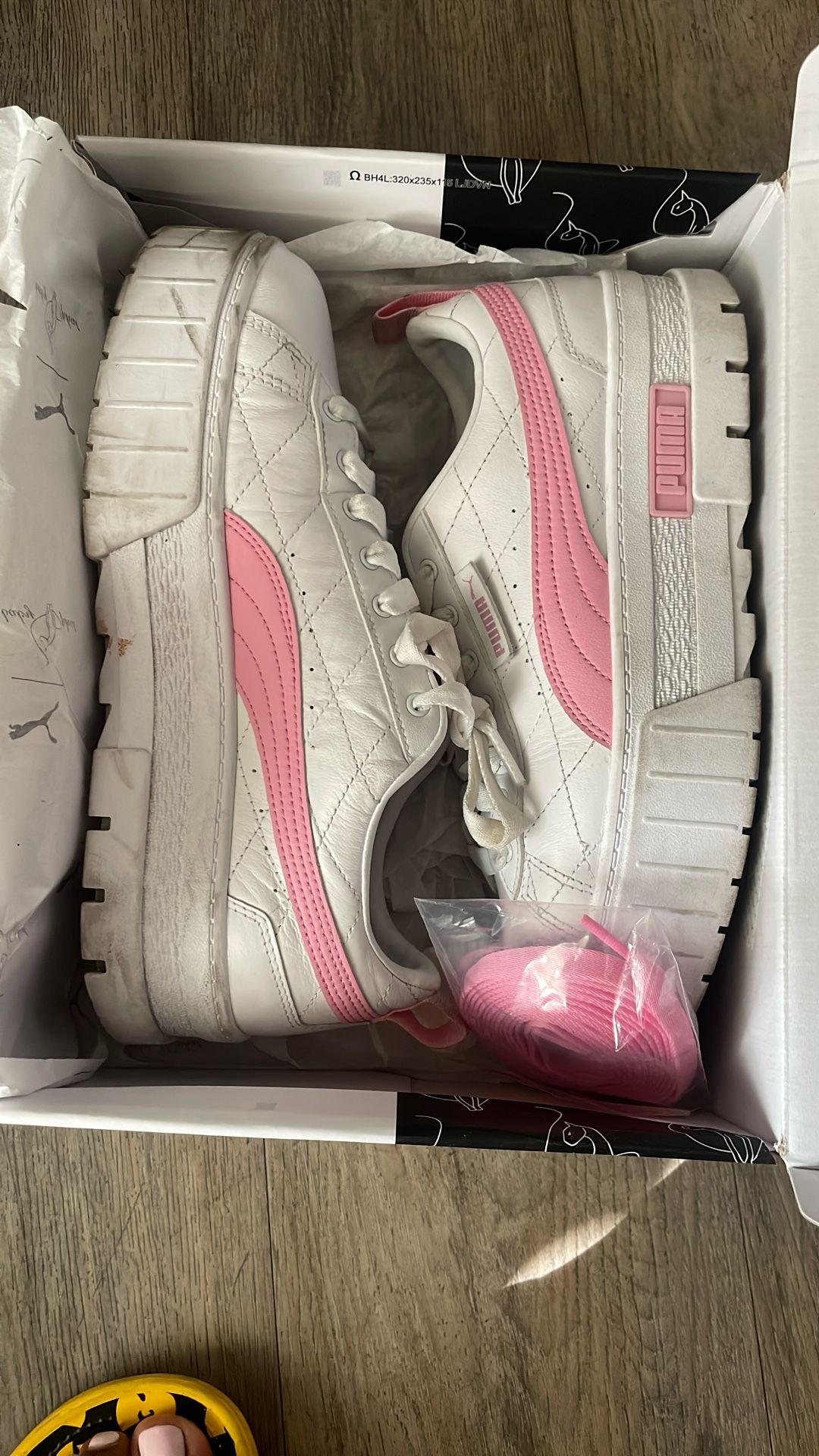Women’s 10 Puma/babyphat