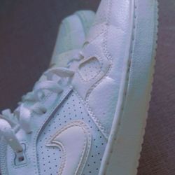 Nike White Sneakers - Classic Low ToP (Size: 11)