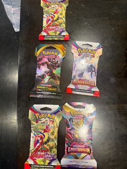Pokémon TCG Booster Pack Lot of 5