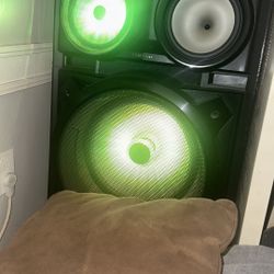SAMSUNG SPEAKERS