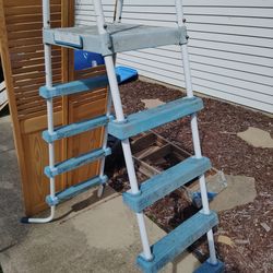Intex pool ladder - free