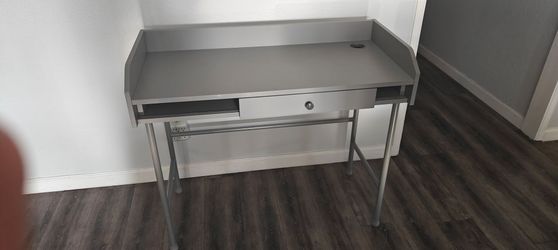 Ikea Hauga Desk
