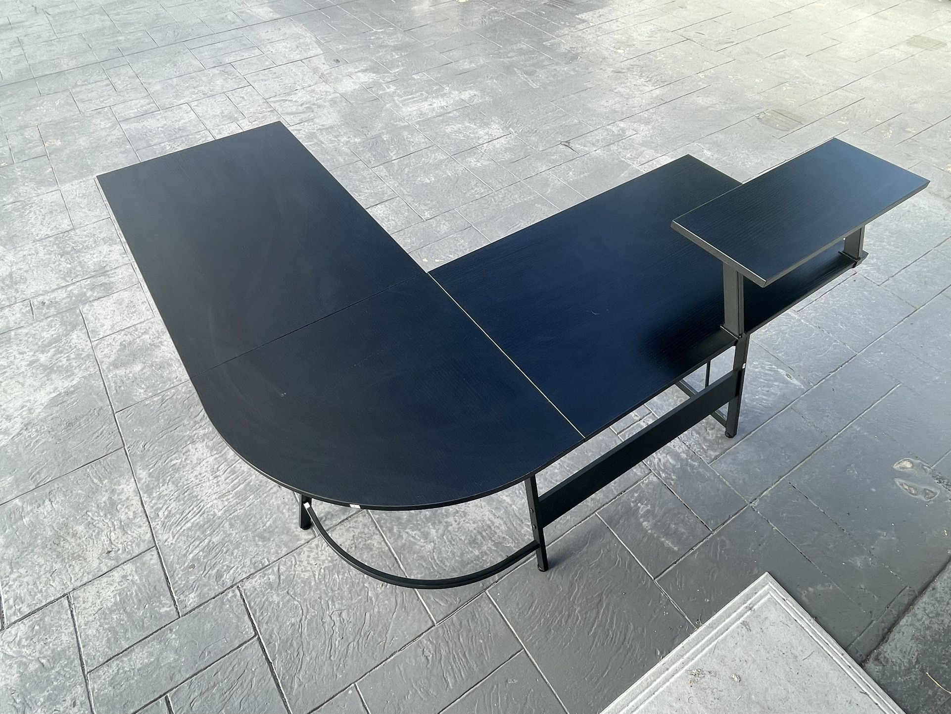 L Shaped Desk