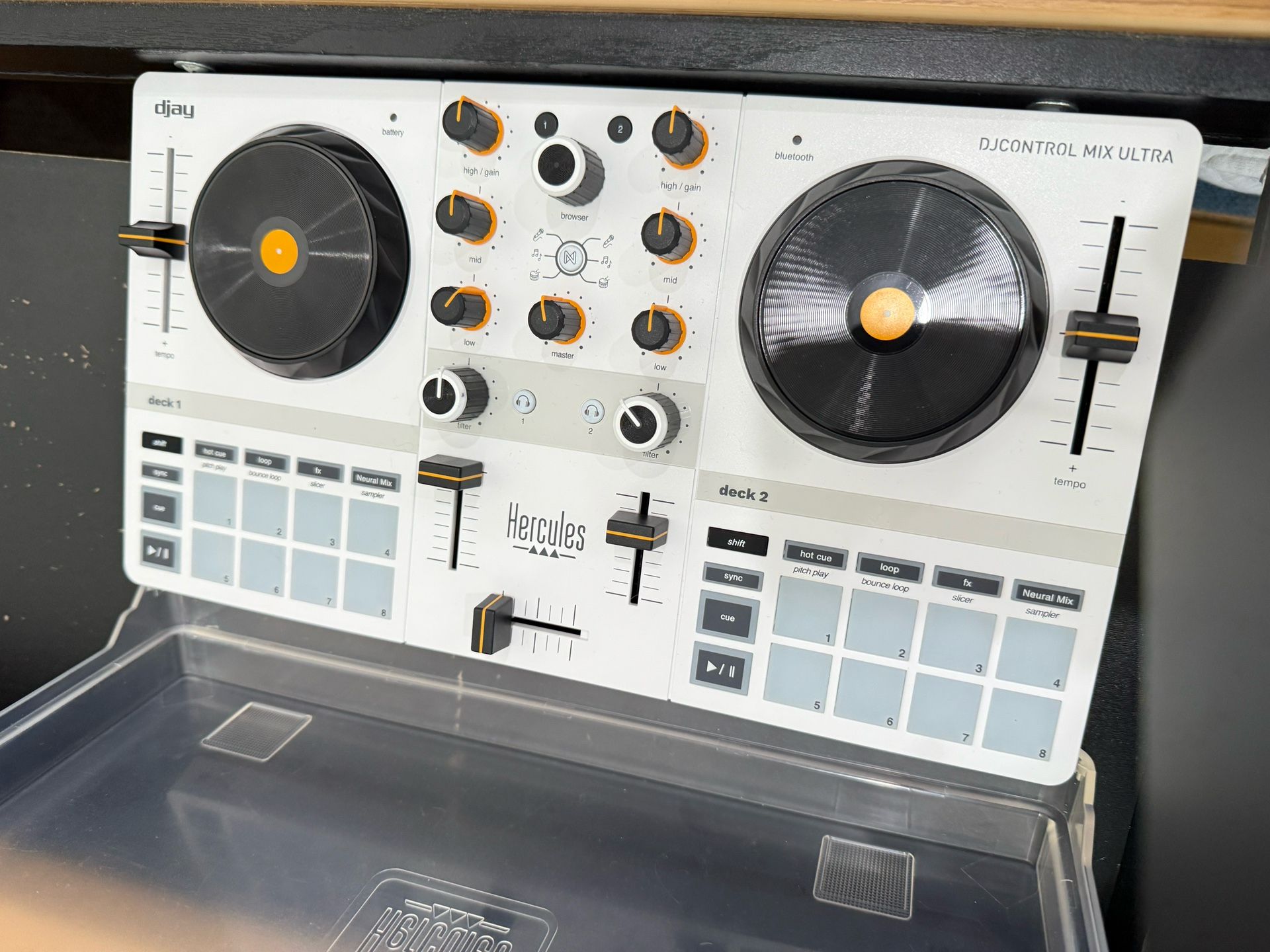 Hercules DJ Controller
