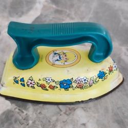 Vintage Sunnie Miss Tin Lithograph Iron Ohio Art Bright Toy