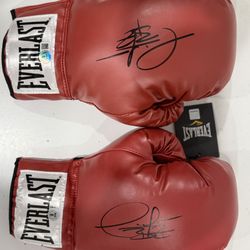 Deontay Wilder Autographed Red Everlast Boxing Glove Beckett Certified